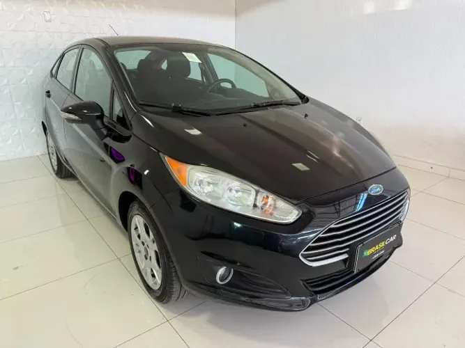 Ford Fiesta Sedan 1.6 16V Flex Aut. 2014