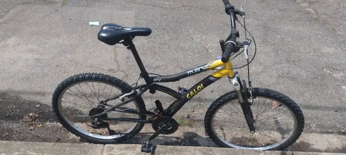 Bicicleta Caloi Max 21v aro 24, excelente estado