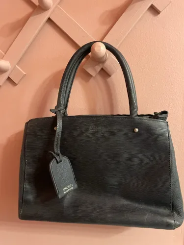 Bolsas Arezzo, Schutz e Capodarte