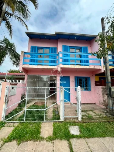 Casa para alugar no bairro Igra Norte - Torres/RS