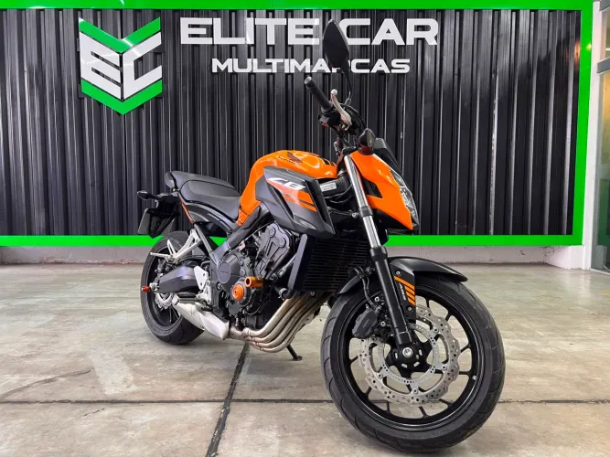 CB 650 F impecável 