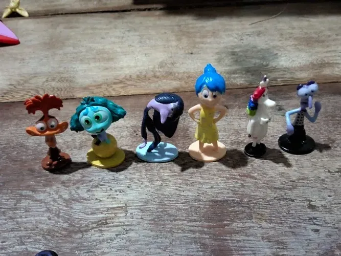 Divertidamente personagens Alegria Ansiedade Nojinho Medo Tedio Unicornio