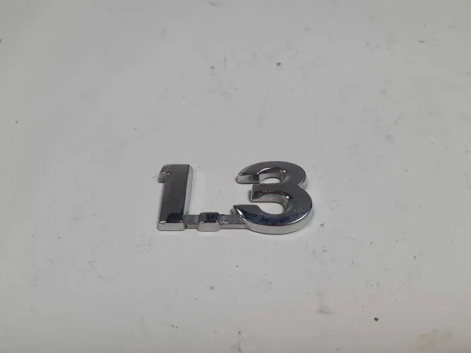 Emblema 1.3 Toyota Etios 2013 14 15 16 Prateado
