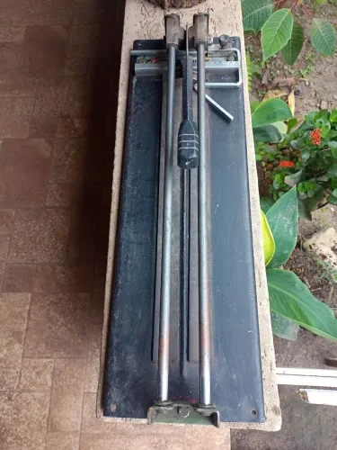 Máquina de cortar piso