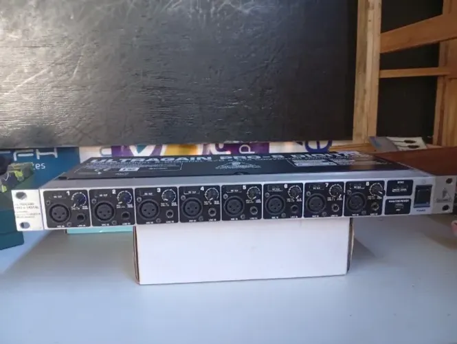ADA 8000 Behringer Ultragain Pro Digital