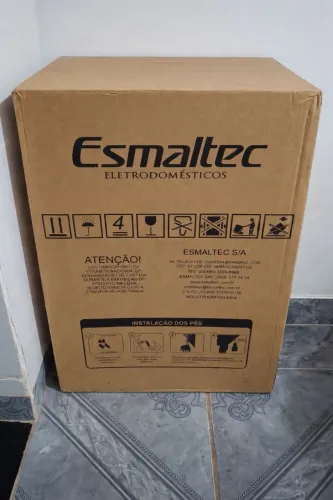 Vende-se fogão nunca usado, na caixa.