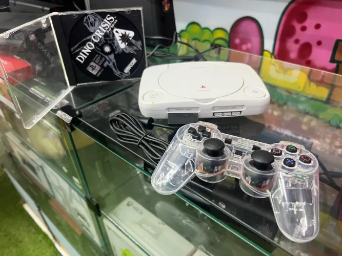 PlayStation 1 travado com dino crisis 