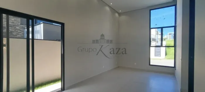 Oportunidade - Casa em Condomínio - Caçapava - Residencial Malibu - 3 Dormitórios - 131m².