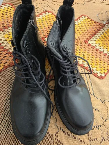 Bota ellus nova nunca usado 