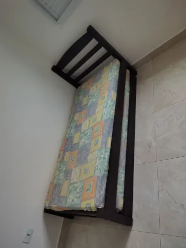 Cama com auxiliar