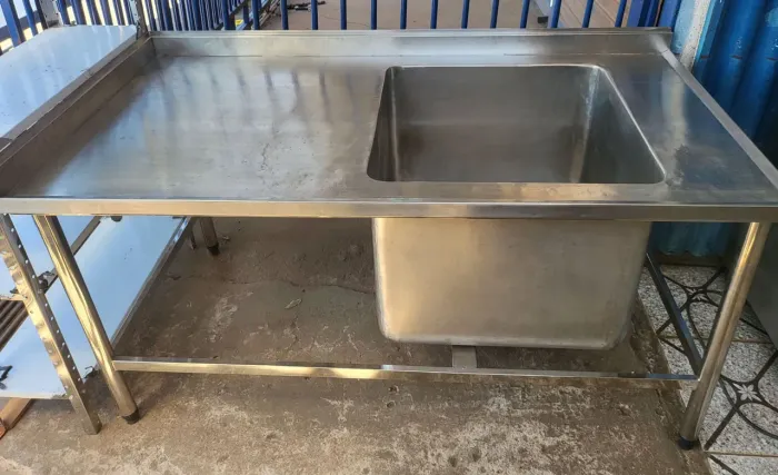 Pia de inox funda reforçada de 1,80