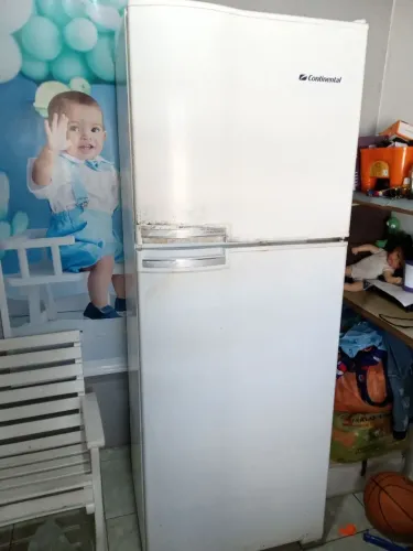Geladeira continental 490 litros toda perfeita