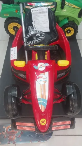 Carrinho com empurrandor para Bebê. 