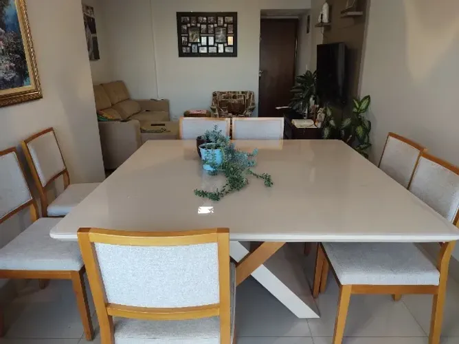 Mesa de jantar 8 lugares