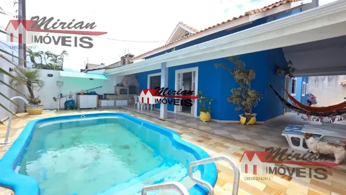 Casa à venda em Peruíbe-SP: 4 quartos, 2 suítes, 2 salas, 4 banheiros, 2 vagas, piscina 17