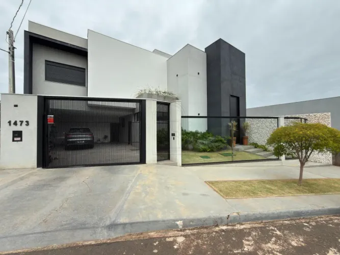 CASA NOVA DE ALTO PADRÃO EM MARINGÁ