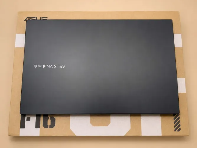 ASUS VivoBook X515EA