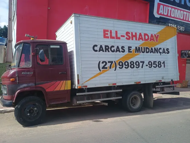 Trabalho com Fretes e Mudanças em Aracruz e toda a Região.