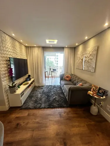 Imóvel para venda possui 75 metros quadrados com 3 quartos em Vila Paulo Silas - São Paulo
