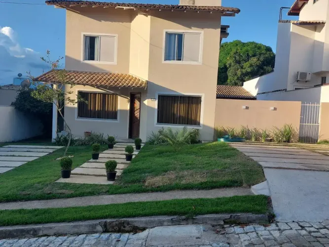Casas para locação no Bairro da Glória em Macaé/RJ, 03 Quartos com suíte, 2 Vagas, Piscina