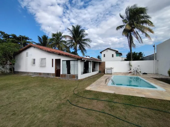 Casa para Locação em São Pedro da Aldeia, Campo Redondo, 2 dormitórios, 2 banheiros, 4 vag