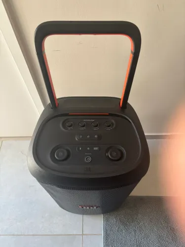 JBL 520