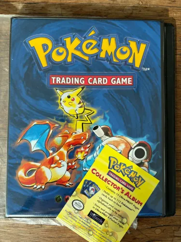 Pokemon tcg collectors album da wizards of the coast(seminovo)