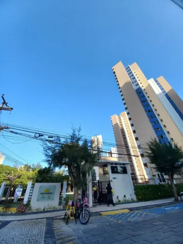 Apartamento com 3 suítes e ampla varanda no Portal de Madrid