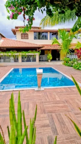 Casa Linear Térrea com Piscina no Atlântico