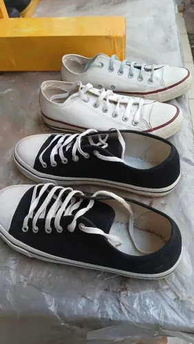 Tênis e sapatos