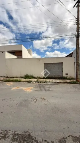 Lote à venda no Bairro Jardim Palmeiras