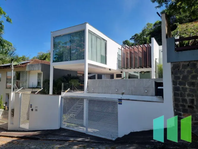 Casa - 335 m² - Fradinhos - Vitória/ES