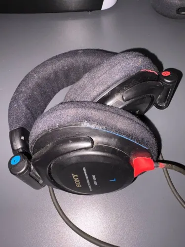 Fone de Ouvido Sony MDR-V600 Profissional - Usado em Bom Estado