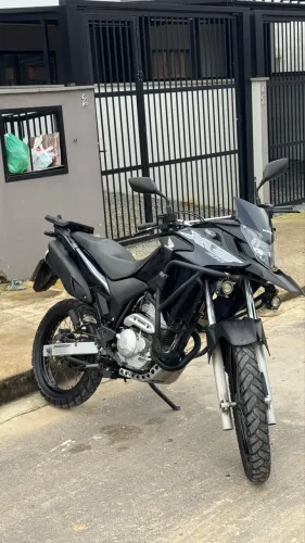 Vende-se ou troca por carro