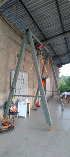 Pórtico Móvel Reforçado + Talha Elétrica - Oficina/Indústria 127/220