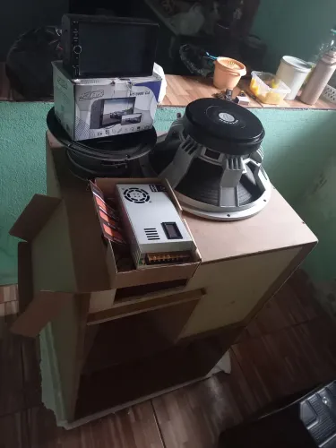 Caixa Bob projetada  com acessórios enclusos