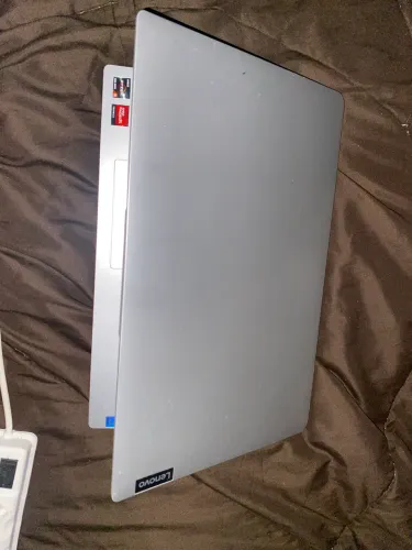 NOTEBOOK LENOVO RYZEN 8GB SSD 256GB 15.6 semi novo