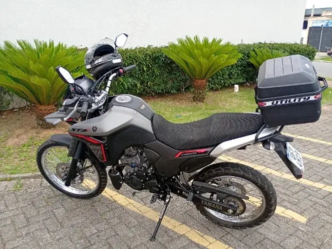 Yamaha XTZ 250 2025 Pouco rodada Unico dono