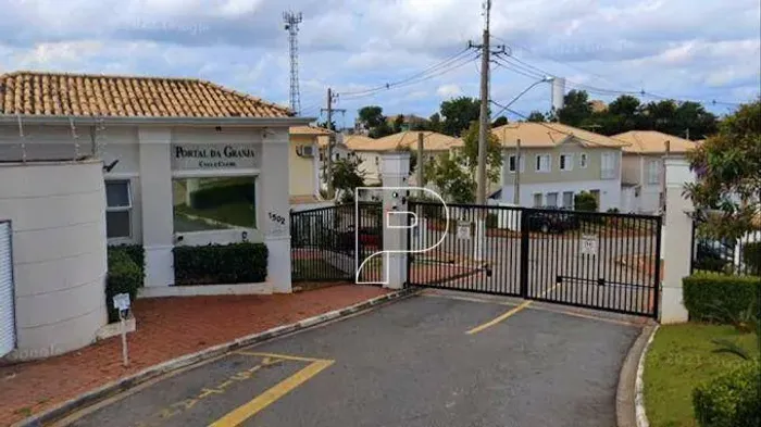 CASA NA GRANJA VIANA - O MELHOR CUSTO BENEFICIO DA REGIÃO R$660.000,00