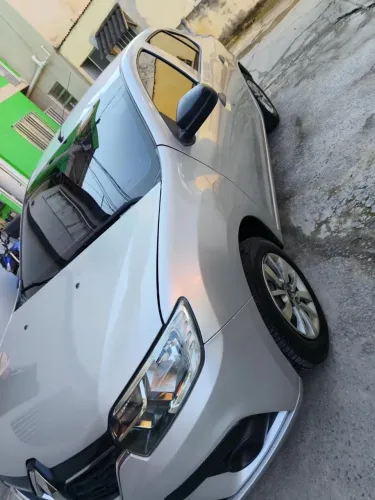 Renault Logan Life Flex 1.0 12V 4P Mec. 2021