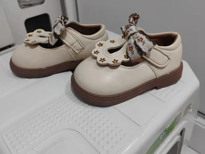 Sandália e sapatos de criança Tam 21