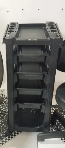 Carrinho auxiliar para salão 