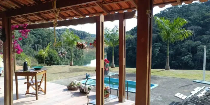 3 Hect / Casa vista cinematográfica na Prainha da represa Rio Bonito Santa Maria Jetibá ES