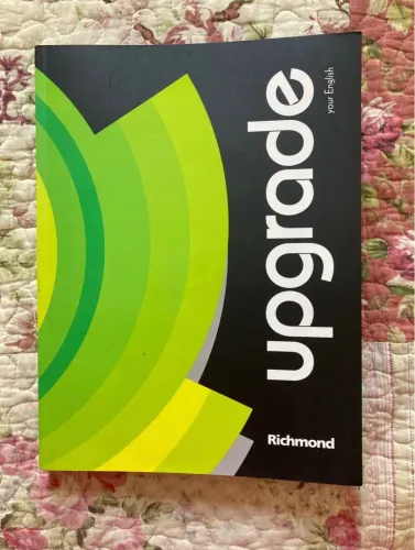 Livro de Inglês - Upgrade Your English - Volume Único -Editora Richmond.