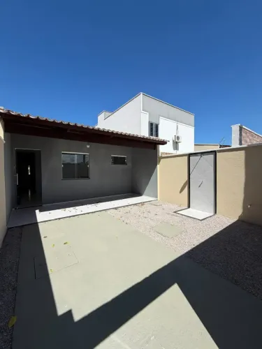 Casa com 3 quartos em Barrocão - Itaitinga - CE