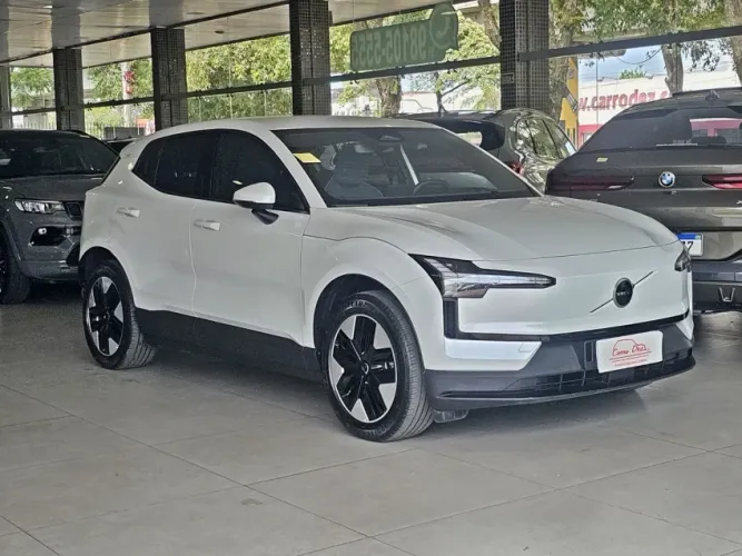 Volvo EX30 E60 Core (elétrico) 2024