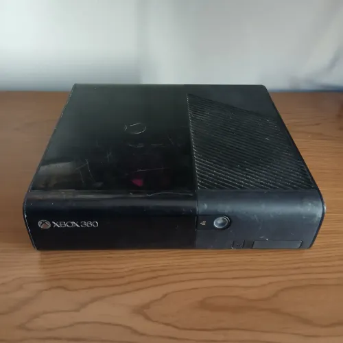 XBOX 360 COM DEFEITO PIB