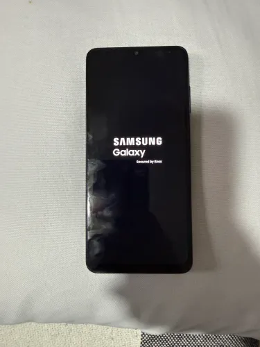Vendo GALAXI A06 novo 