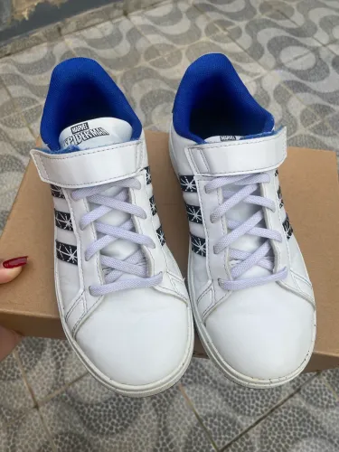 Tênis adidas original 