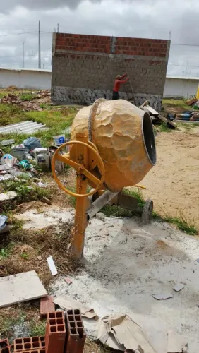 VENDO BETONEIRA REFORMADA